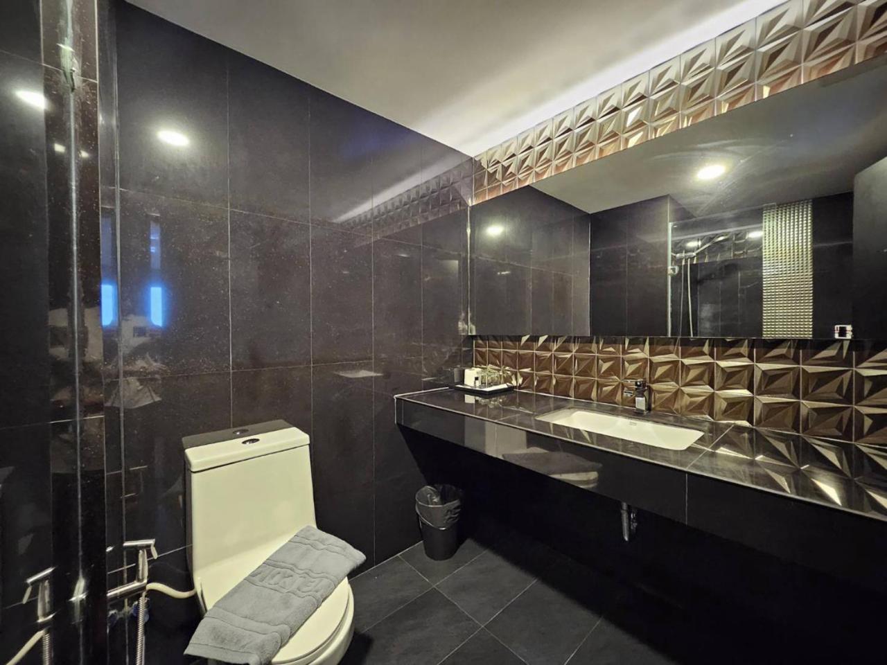 Oscar Palace Hotel & Wellness Center Ban Khlong Phruan 外观 照片